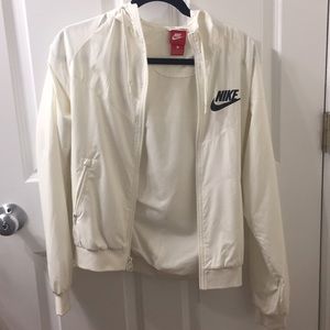Nike windbreaker